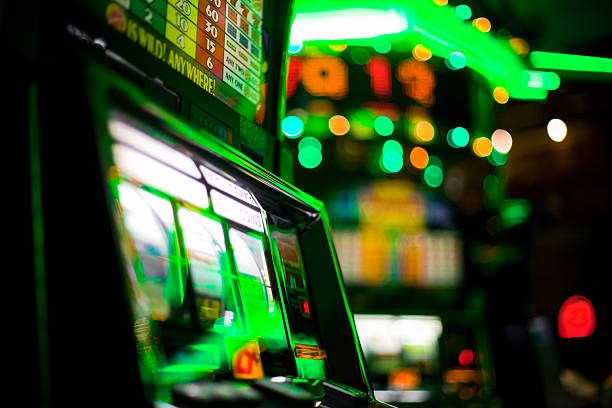 Live dealer table and slot game selection